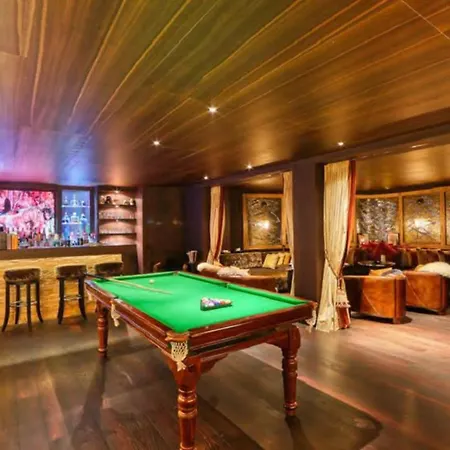 Modern In With Premium Amenities Villa *
