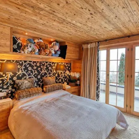 Modern In With Premium Amenities *